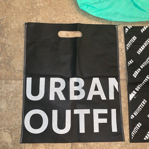 Urban Outfitters three reusable bags - Picture 3 of 5